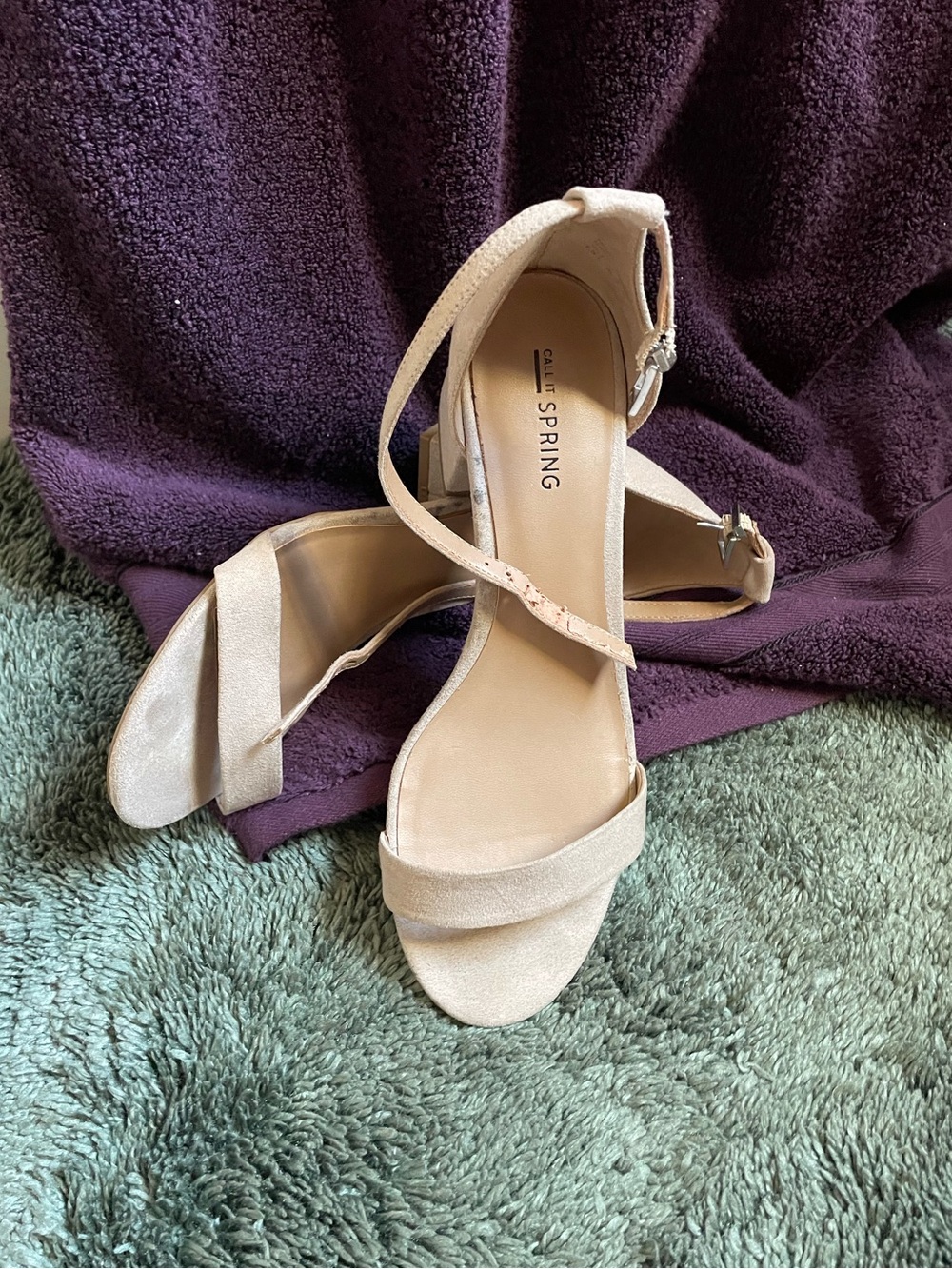CALL IT SPRING Luxe model Strappy block heel sandal. Nude color in SZ 7.5